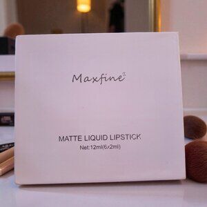 Maxfine‎ Holiday Gift Box 6PC/Set Matte Velvet Lip Gloss Waterproof Long-lasting